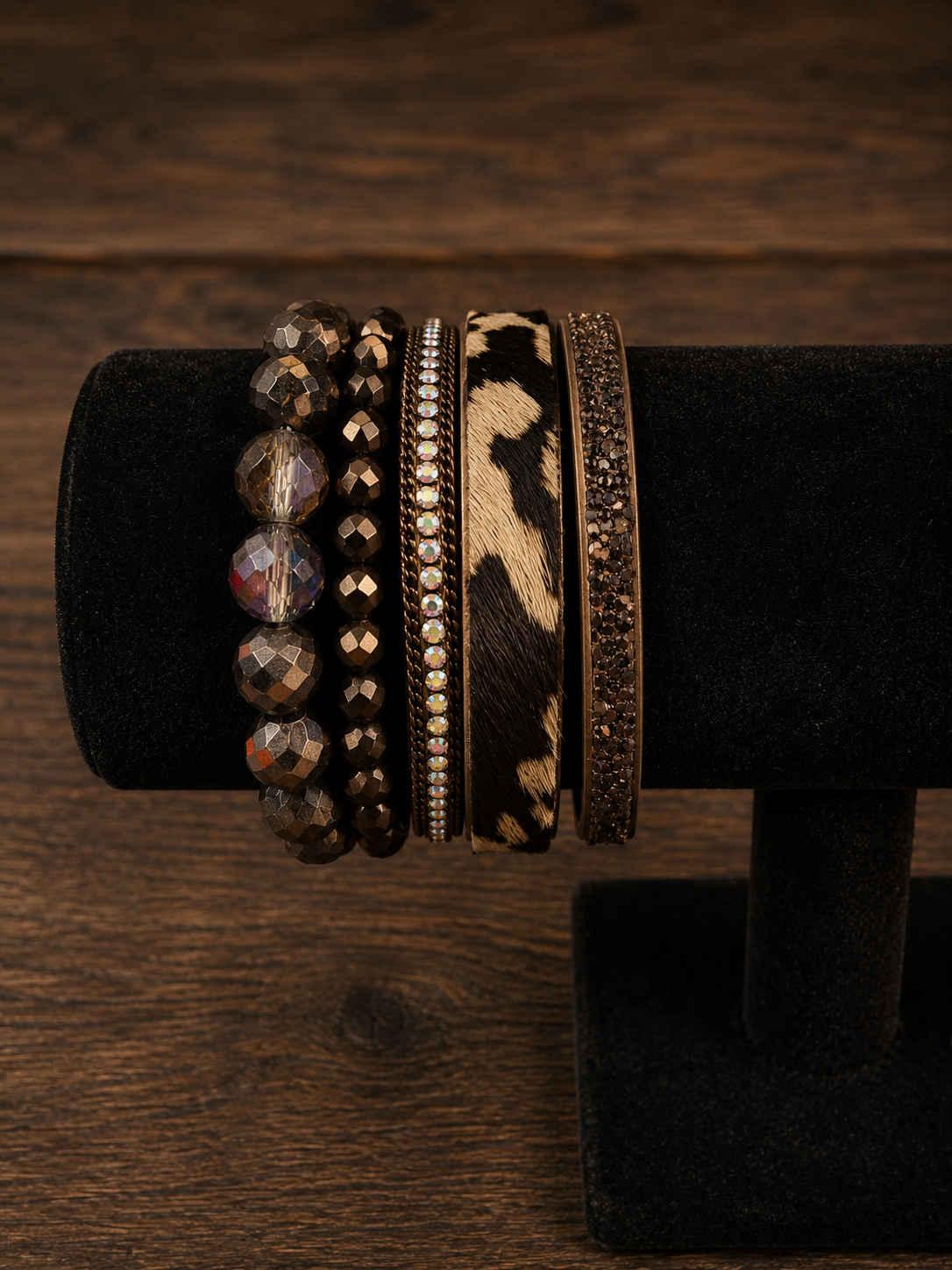 Magnetic bracelet stacks