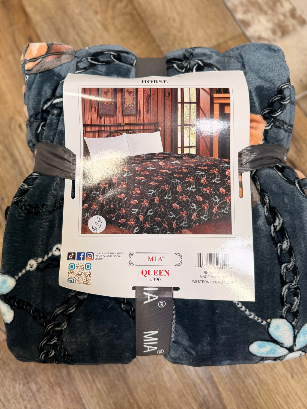 Mia Queen fleece blanket Horse