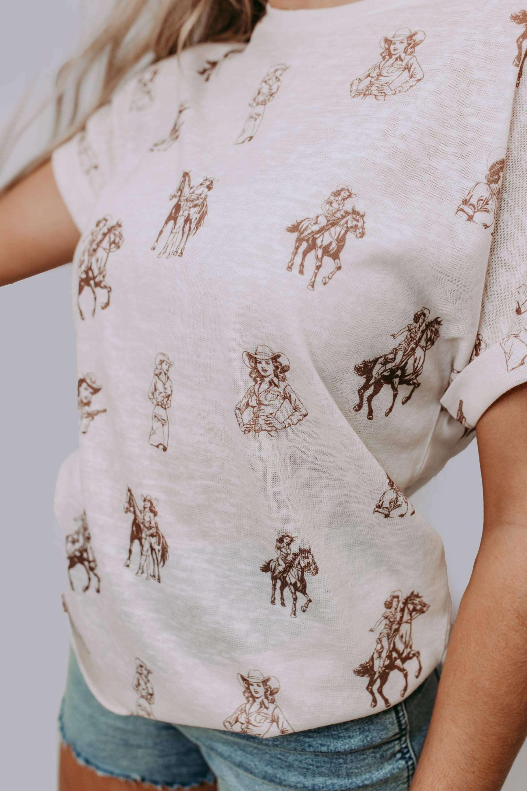 MK642 Cowgirl Loose Fit Tee: Cream / 1XL