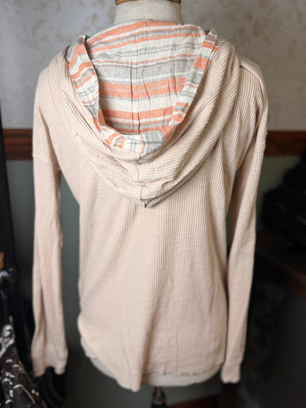 Hem & Thread cream tie top