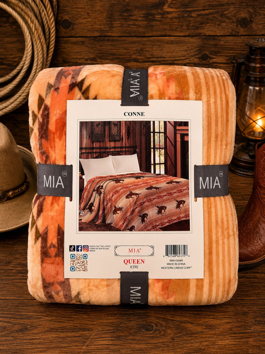 Mia Queen fleece blanket Conne