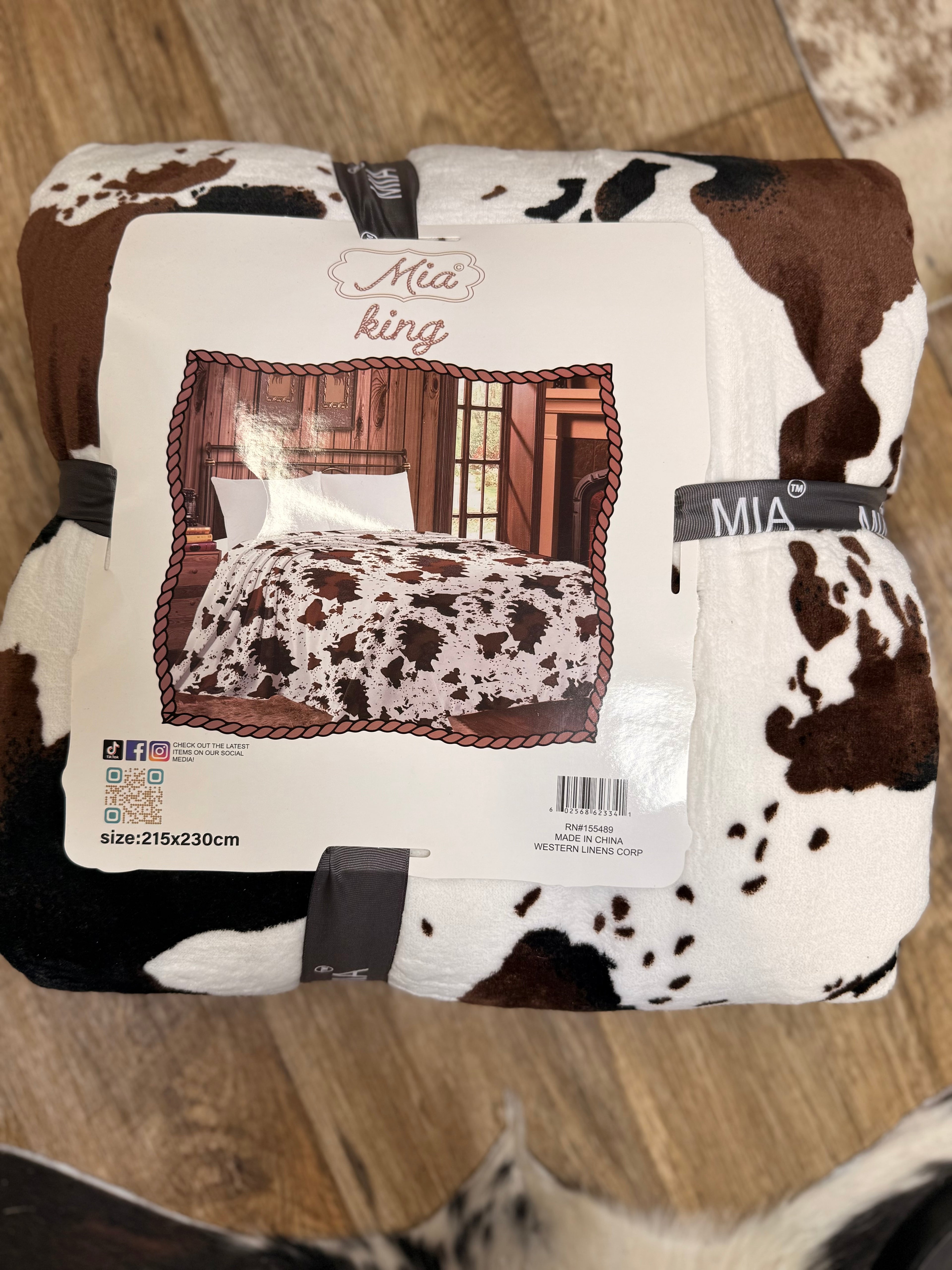 Mia King Cowprint Fleece Blanket