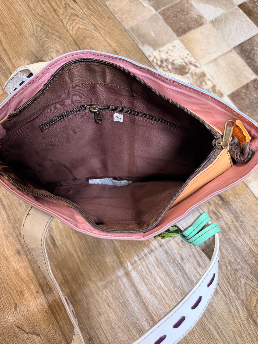 Dyed Cowhide and leather shoulder bag: blue