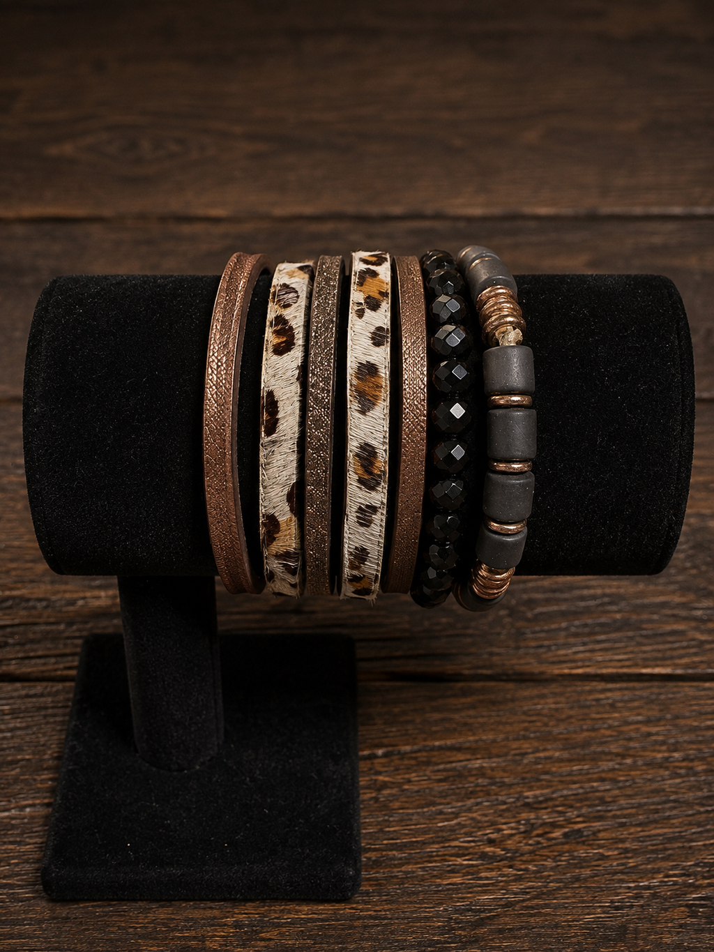 Magnetic bracelet stacks