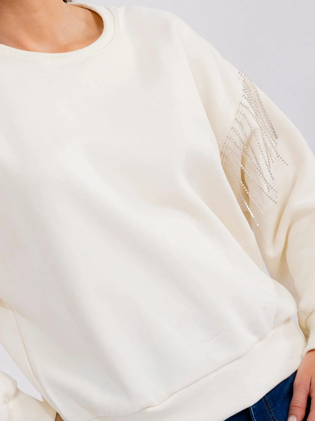 Women’s Long Sleeve Fringe Rhinestones Detailed Pullover Sweater