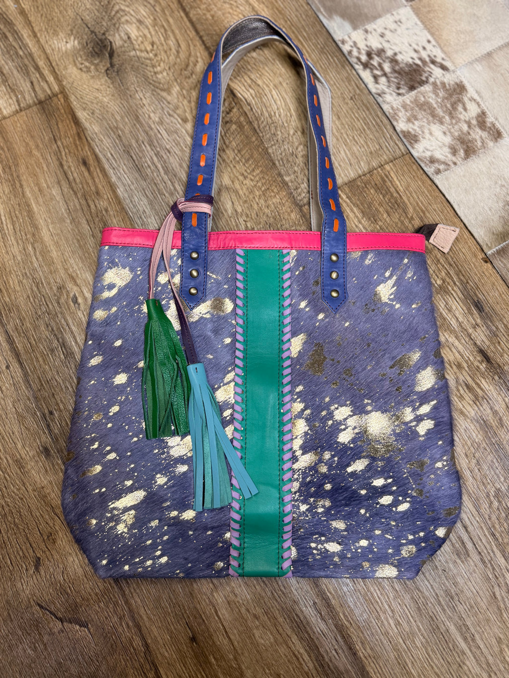 Dyed Cowhide and leather shoulder bag:purple