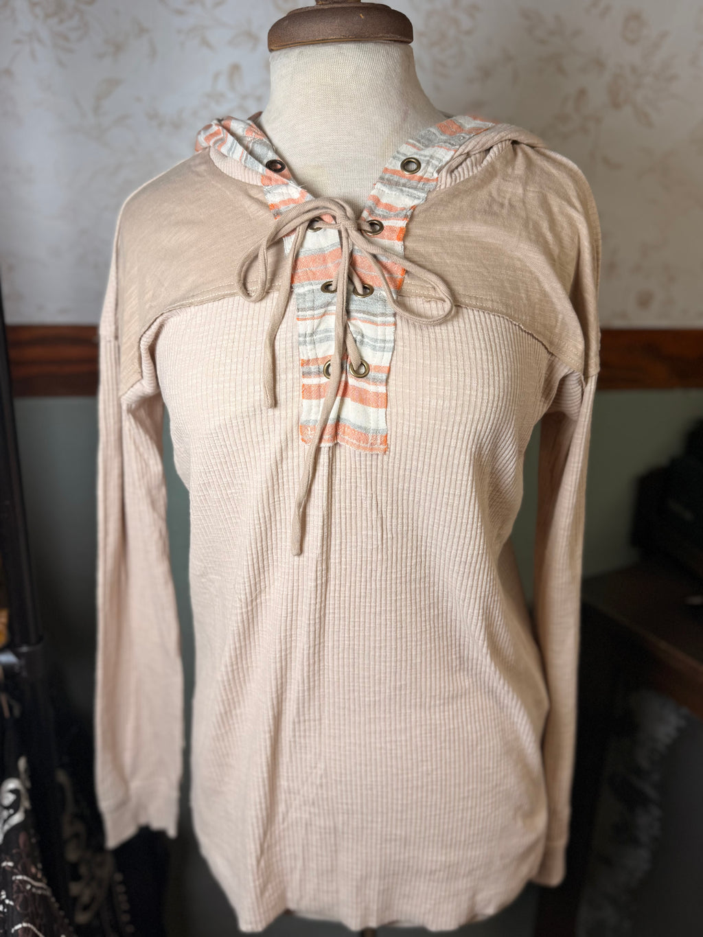 Hem & Thread cream tie top