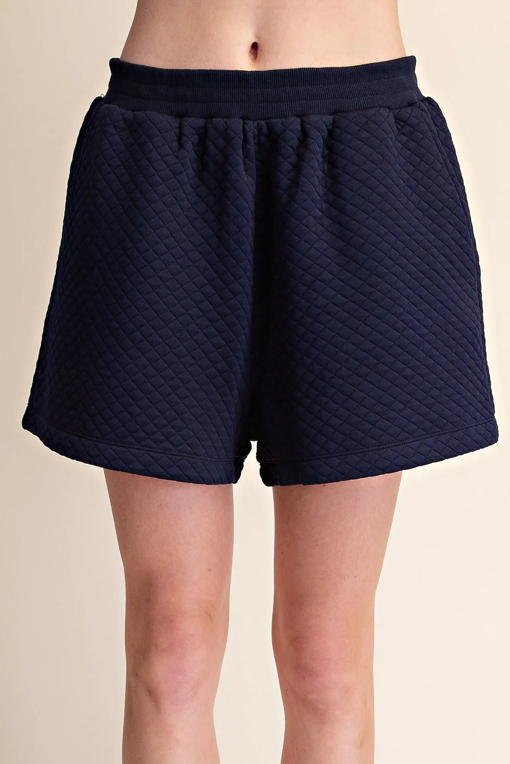 Glam Quilted Elastic Band Shorts