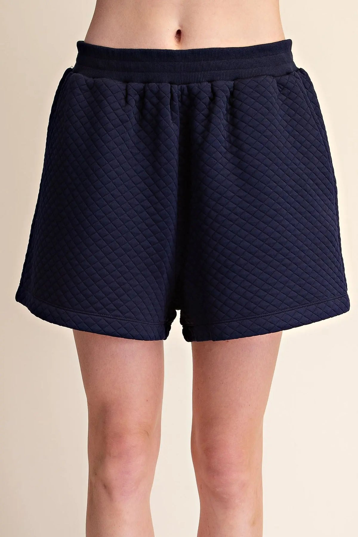Glam Quilted Elastic Band Shorts
